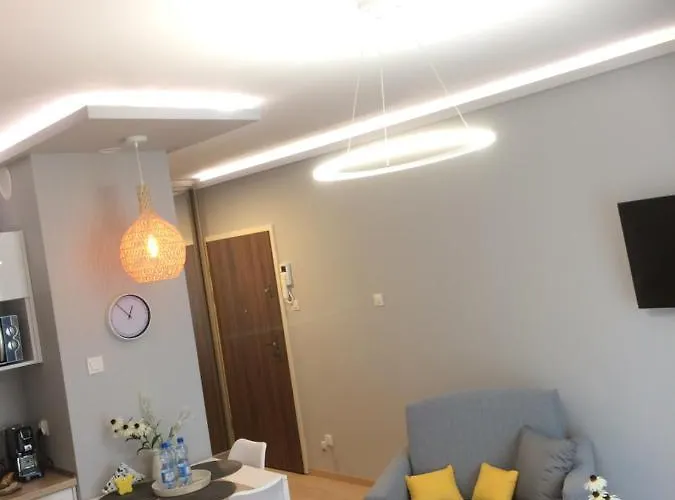 Nowa Motlawa & Lägenhet Gdańsk